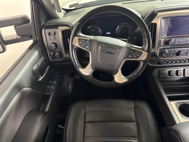 Used 2018 GMC Sierra 2500 Denali w/ Duramax Plus Package AWD/4WD image 26