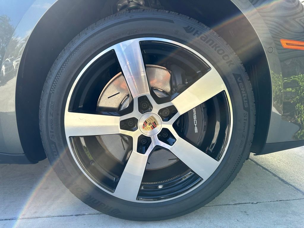 Used 2025 Porsche Panamera 4 image 34