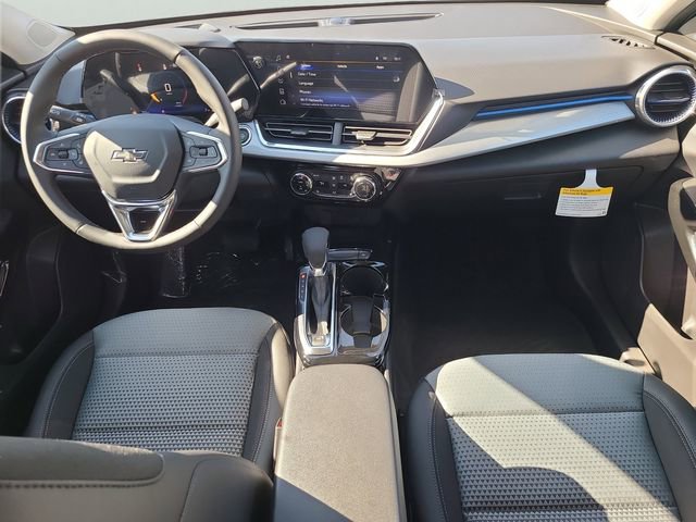New 2026 Chevrolet Trax LT w/ Midnight Edition image 13