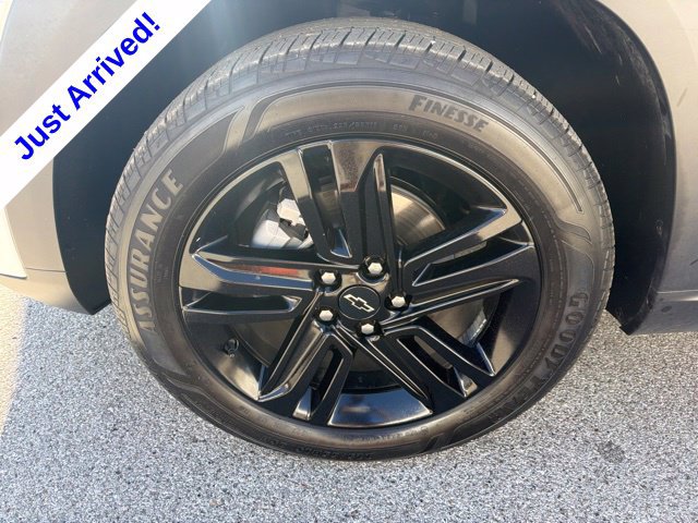 Used 2024 Chevrolet Trax ACTIV w/ Sunroof Package FWD image 11