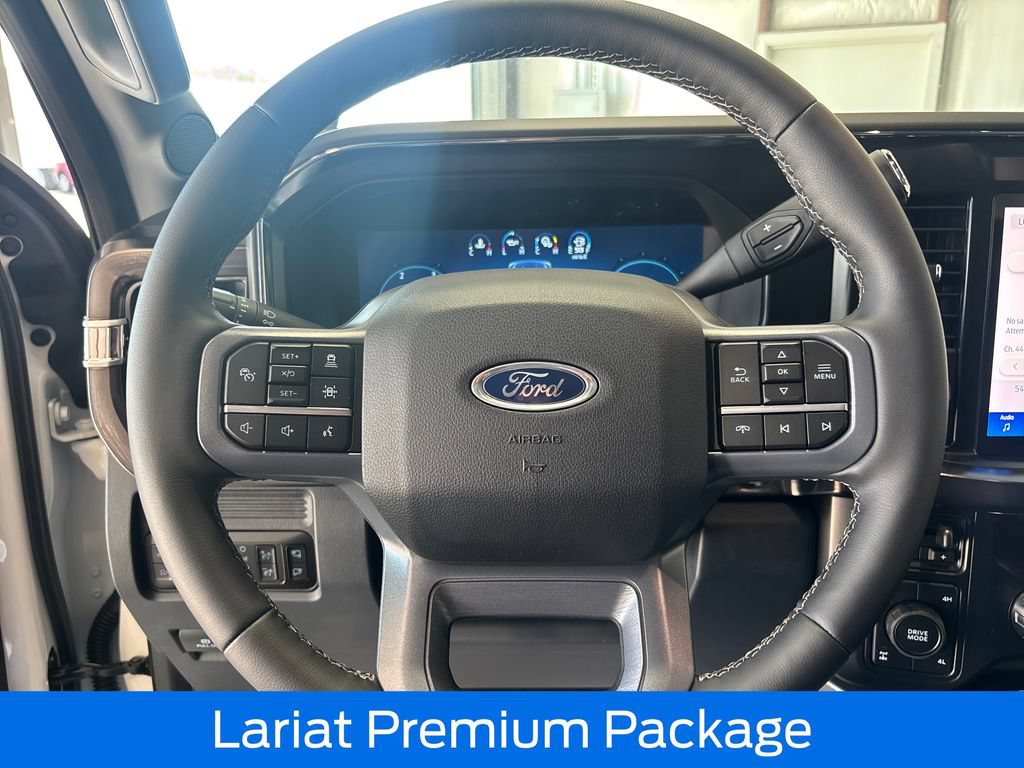 New 2026 Ford F250 Lariat w/ Black Appearance Package AWD/4WD image 12
