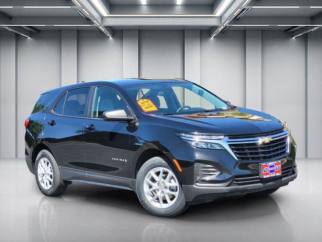 Used 2023 Chevrolet Equinox LS image 1