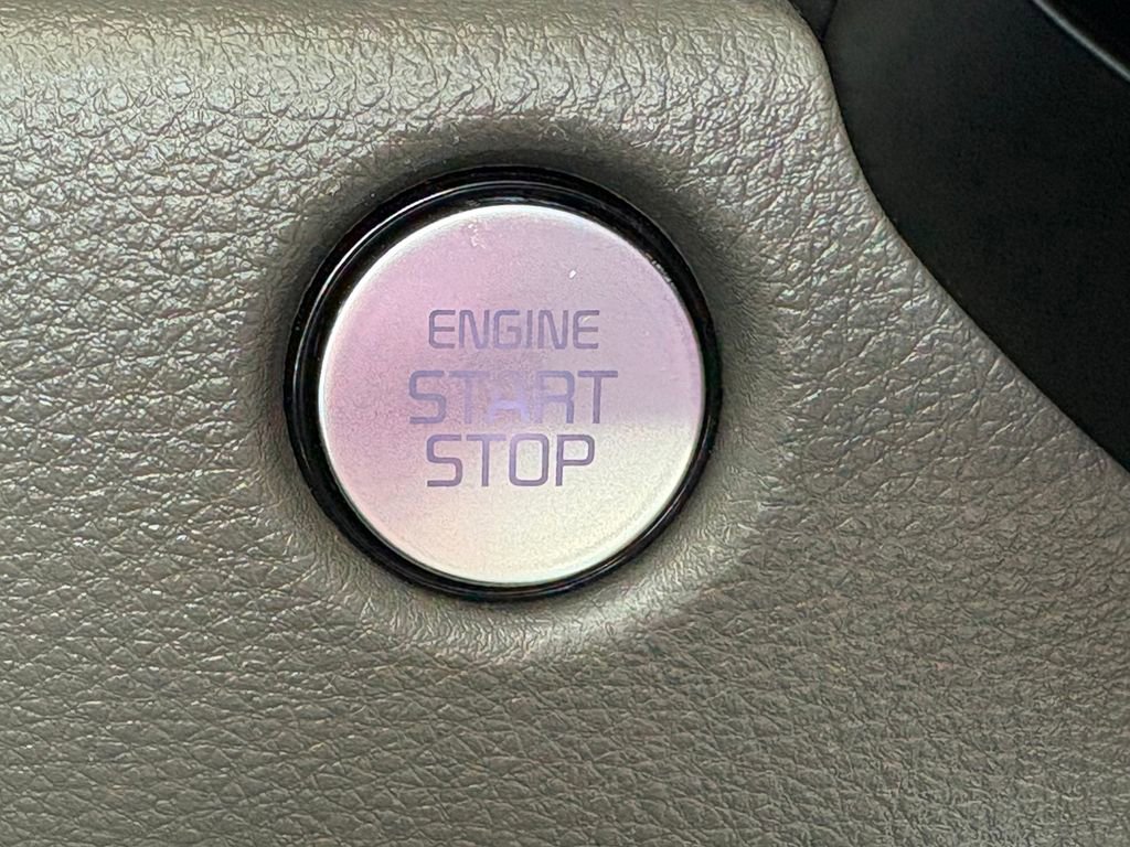 Certified 2026 Kia Carnival EX image 20