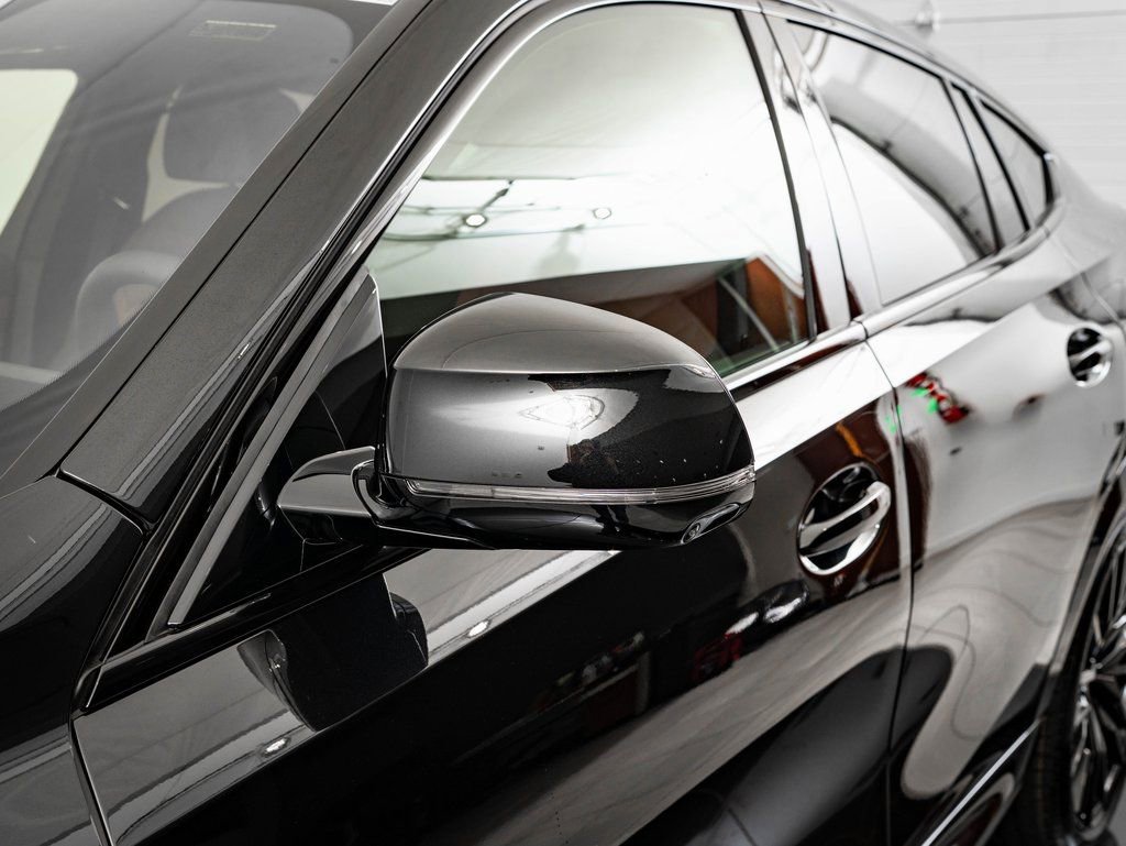 New 2026 BMW X6 xDrive40i image 15