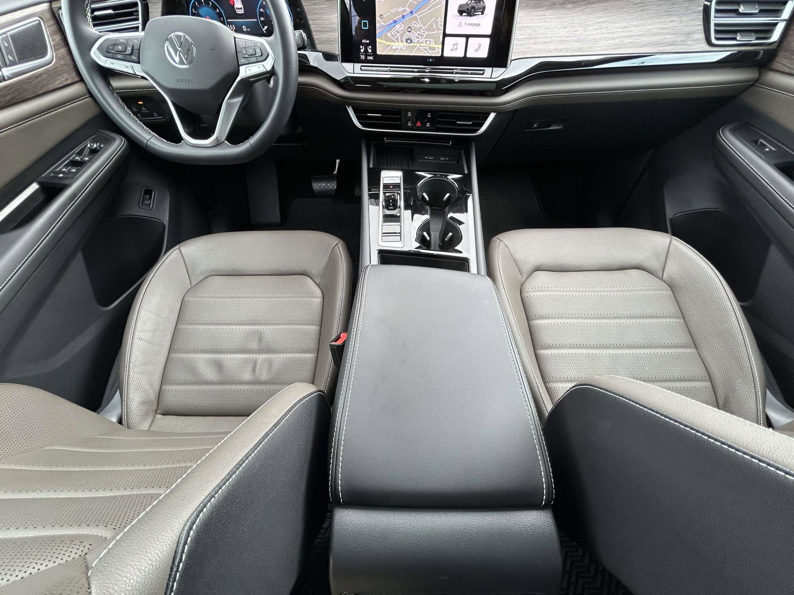 Used 2025 Volkswagen Atlas SEL image 13