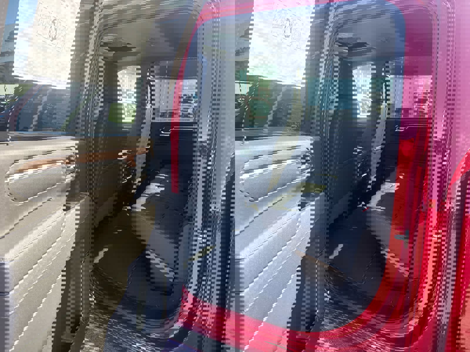 New 2026 GMC Sierra 2500 SLT w/ SLT Premium Package image 12