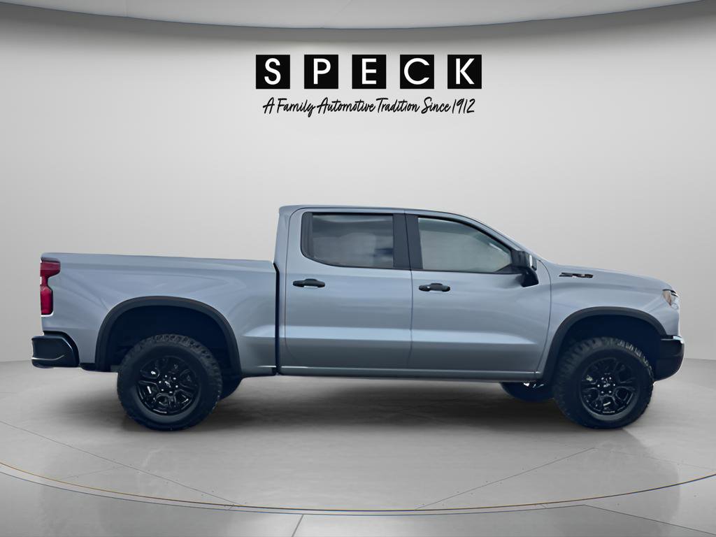 Used 2024 Chevrolet Silverado 1500 ZR2 w/ Technology Package AWD/4WD image 5
