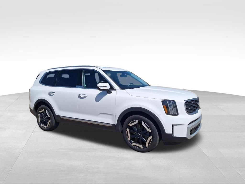 Used 2025 Kia Telluride S image 9