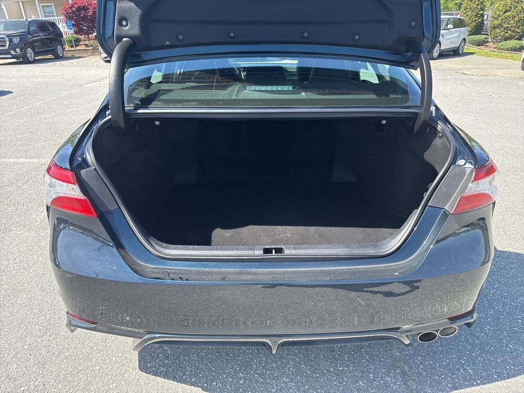 Used 2020 Toyota Camry SE image 26