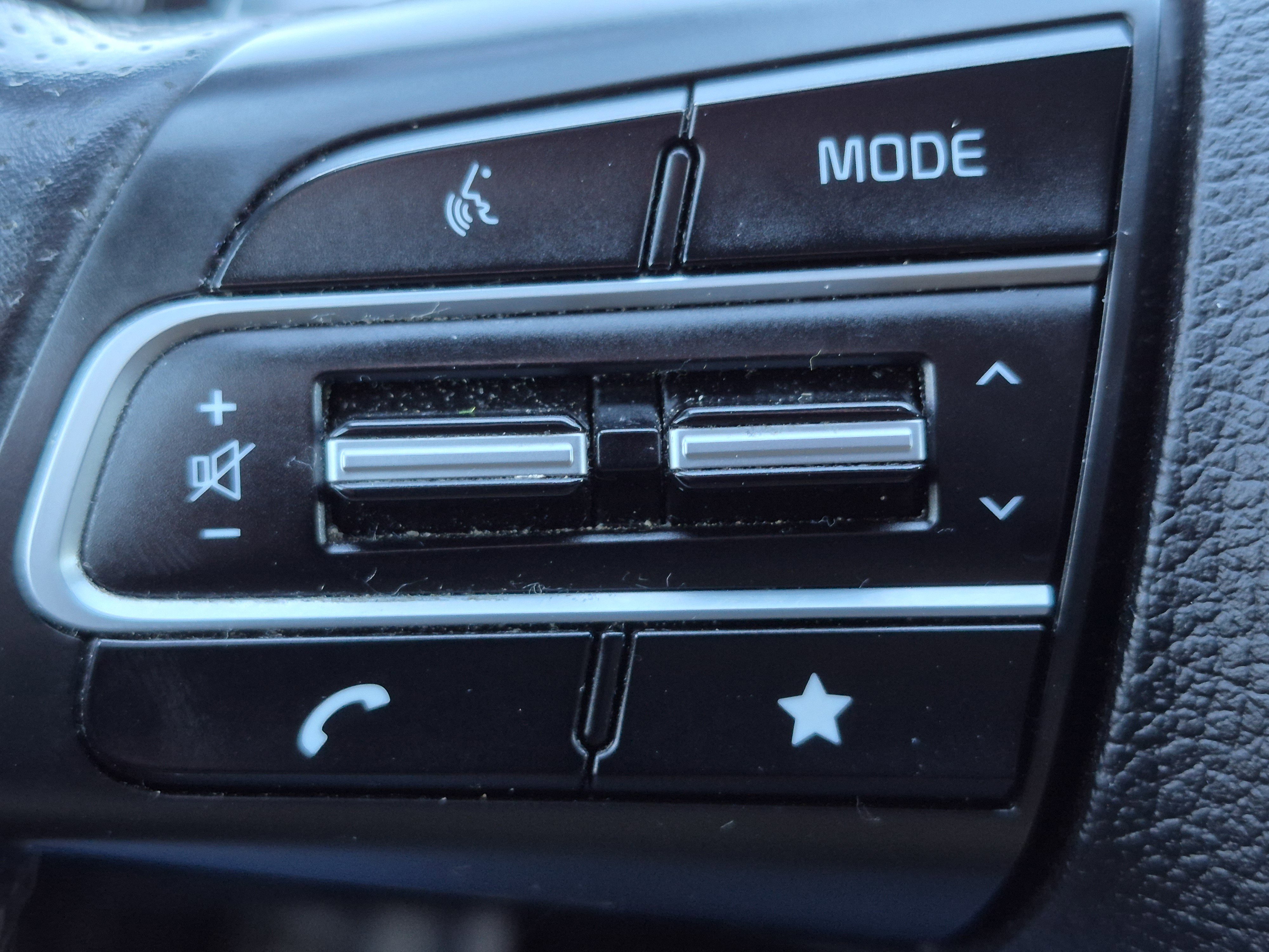 Used 2022 Kia Stinger GT1 image 18