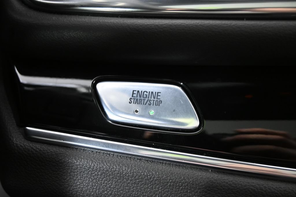 Used 2023 Buick Enclave Avenir w/ LPO, Floor Liner Package AWD/4WD image 33