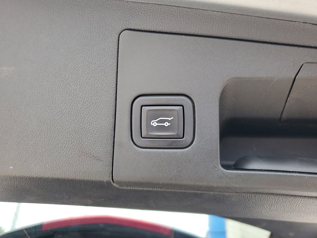 Used 2024 Cadillac XT5 Premium Luxury image 8