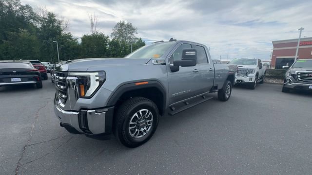 Used 2026 GMC Sierra 2500 SLE w/ SLE Value Package; AWD/4WD image 4