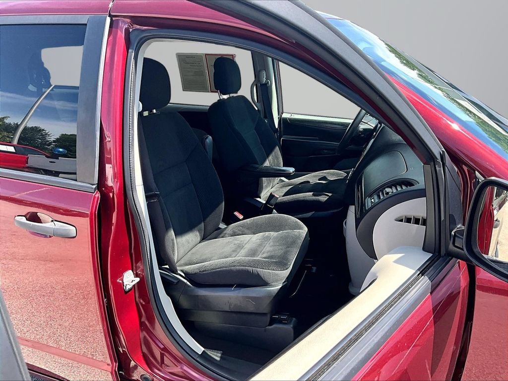 Used 2019 Dodge Grand Caravan SE FWD image 8