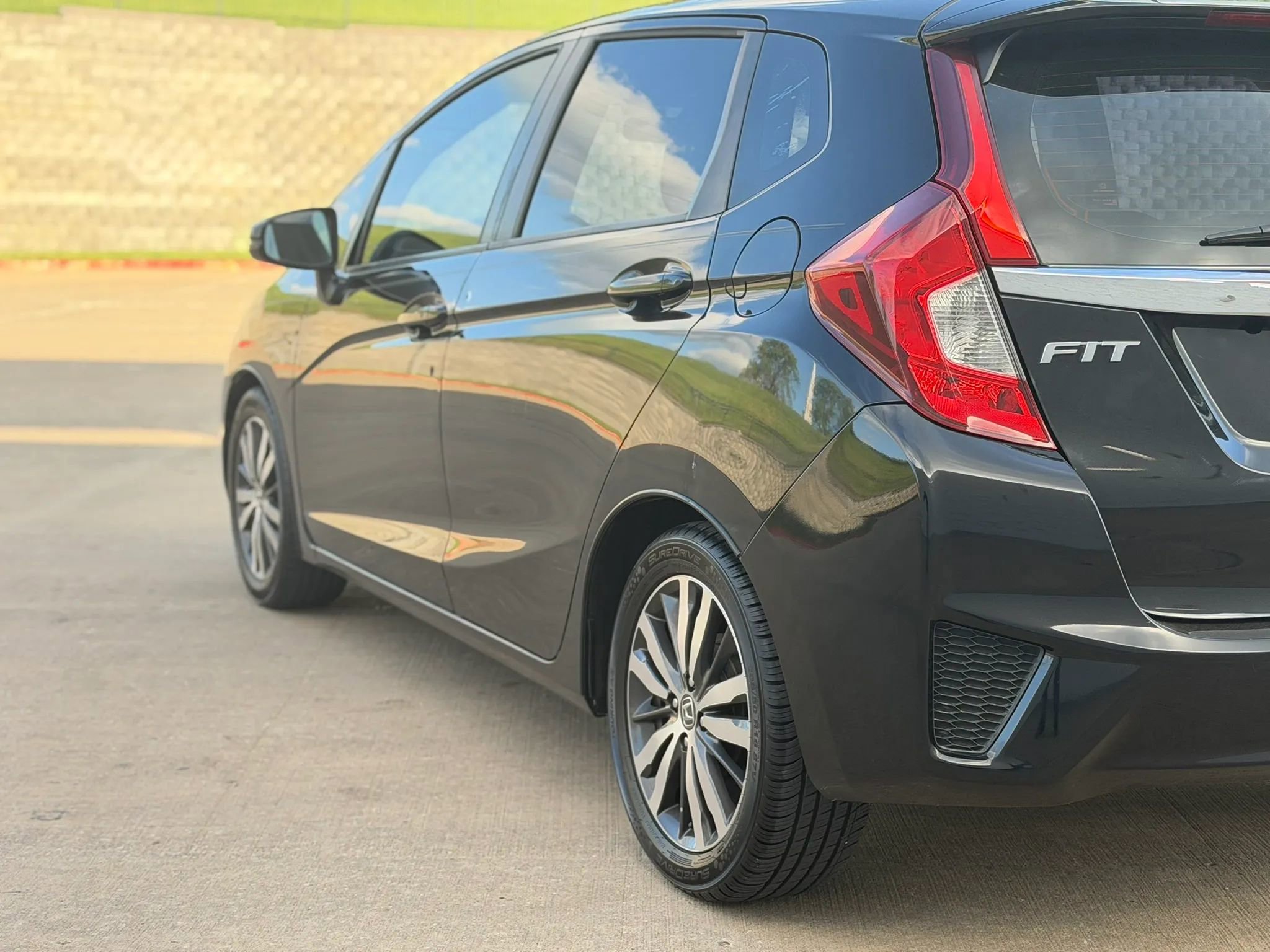 Used 2015 Honda Fit EX image 5