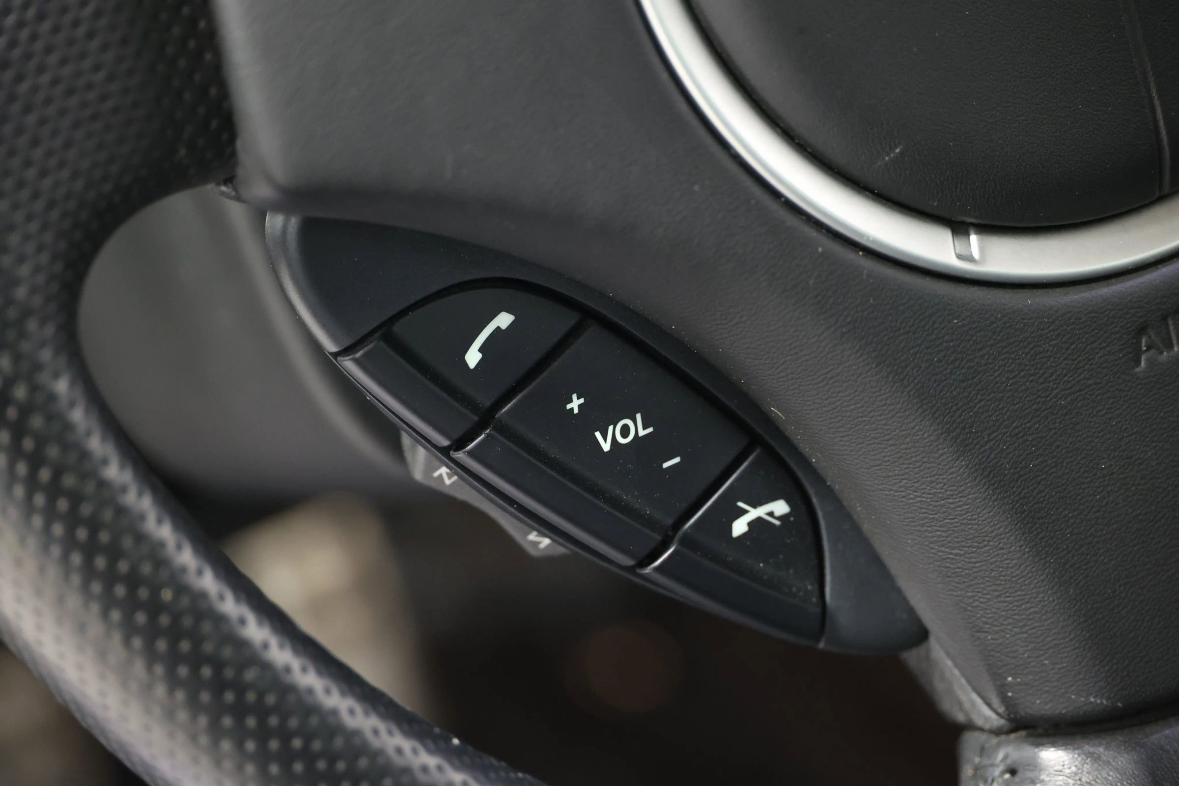 Used 2011 Aston Martin V8 Vantage Coupe image 22