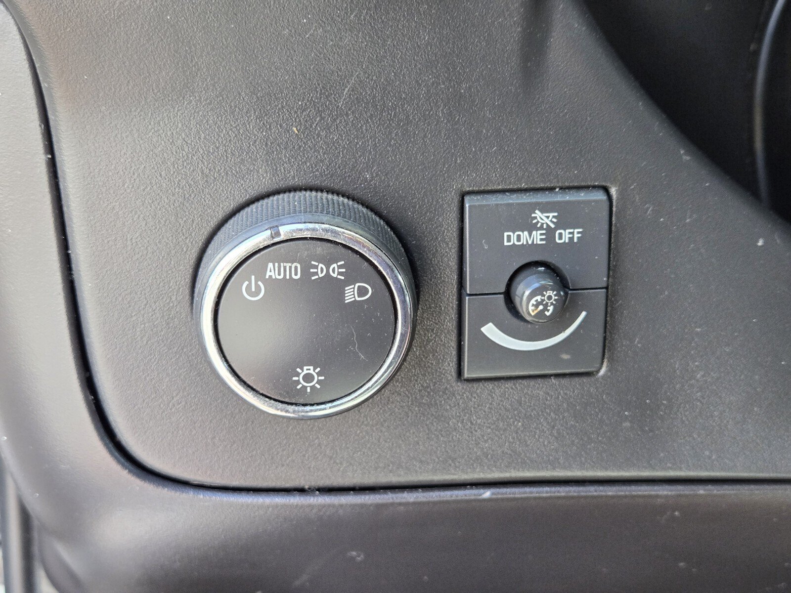 Used 2013 Chevrolet Express 2500 RWD image 19
