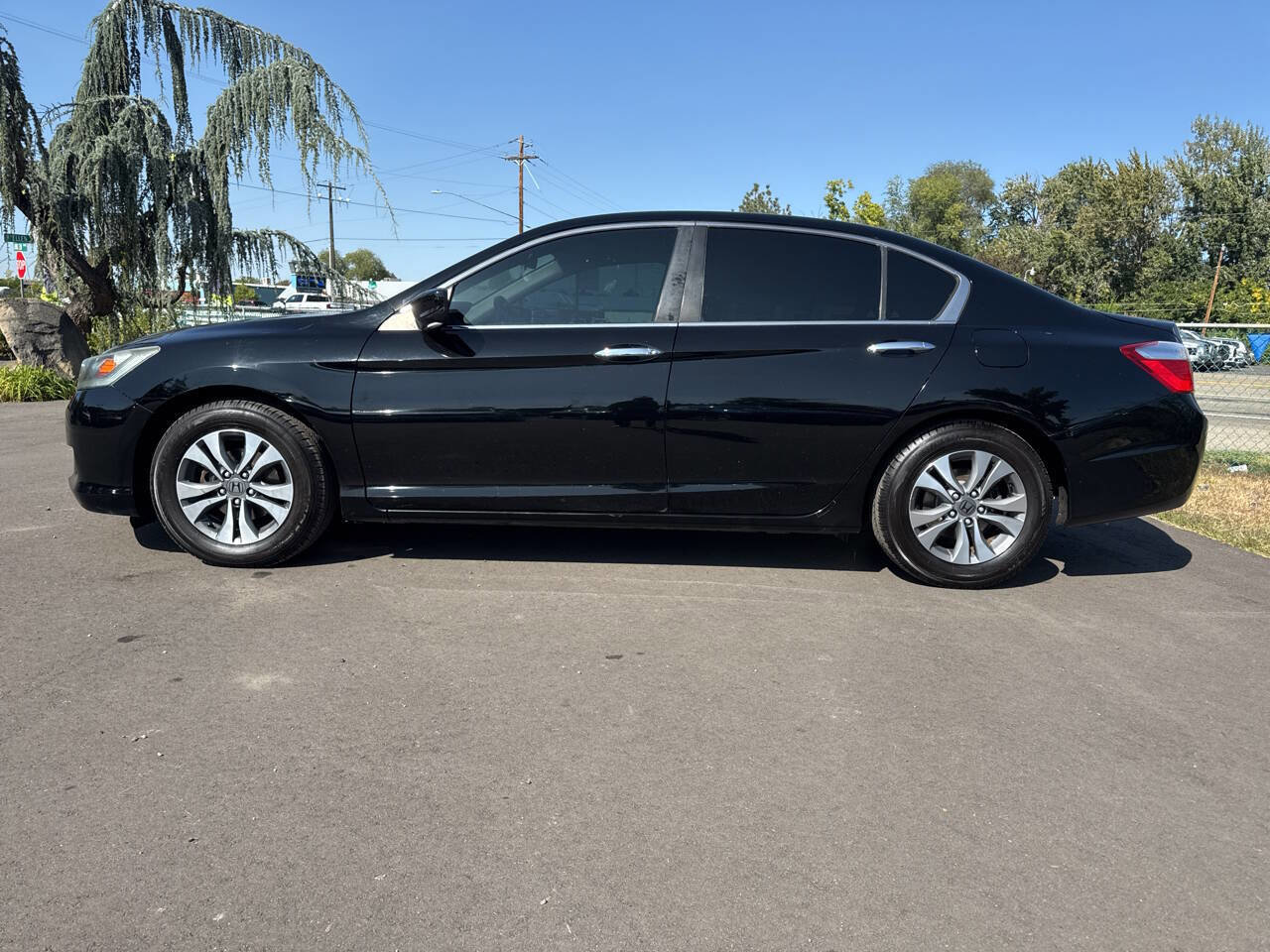 Used 2015 Honda Accord LX image 4