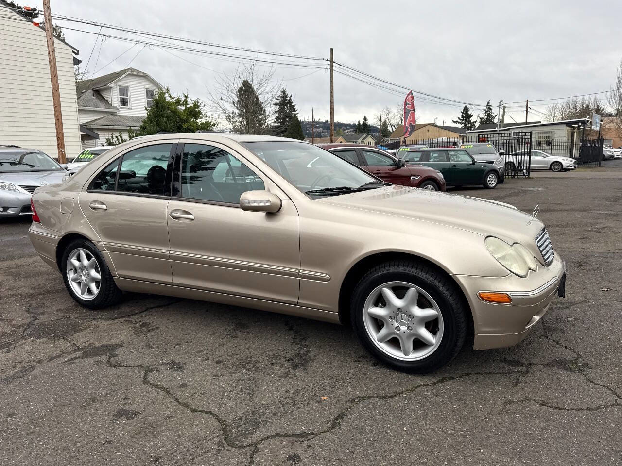 Used 2002 Mercedes-Benz C 240 Sedan image 2