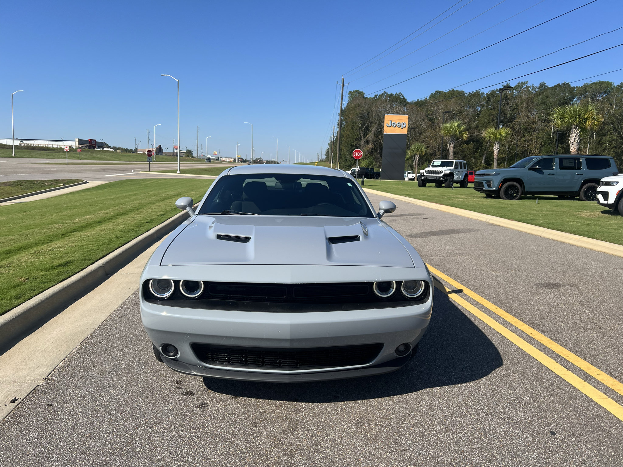 Used 2022 Dodge Challenger SXT w/ Blacktop Package RWD image 2
