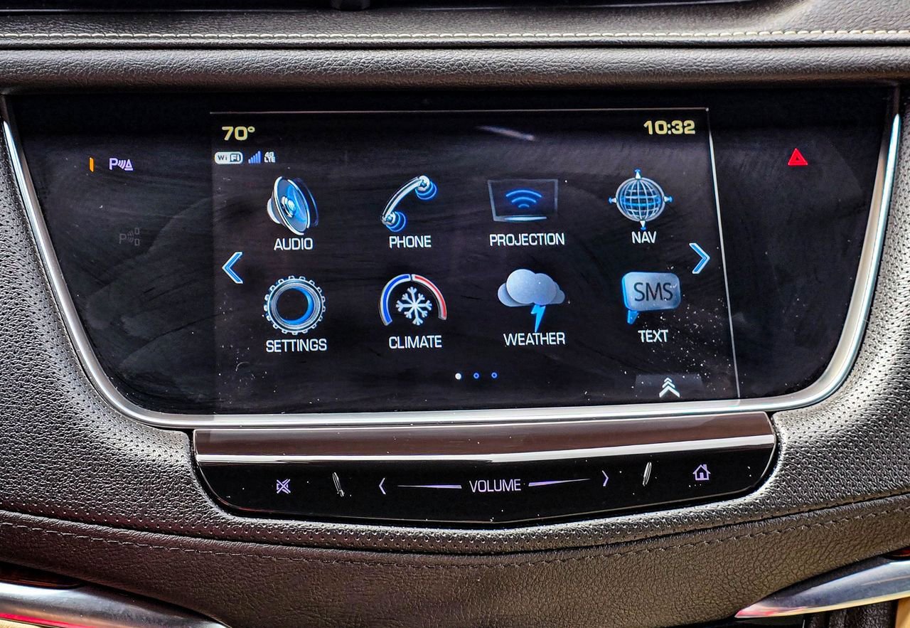 Used 2018 Cadillac XT5 Premium Luxury FWD image 16