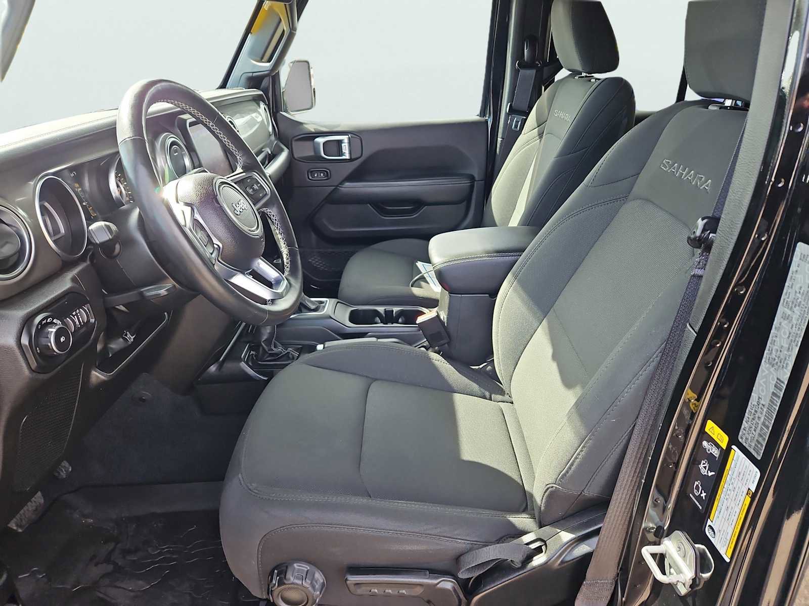 Used 2022 Jeep Wrangler Unlimited Sahara w/ LED Lighting Group image 32