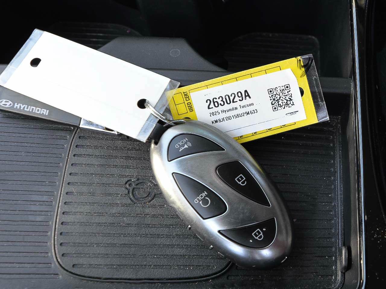Used 2025 Hyundai Tucson Limited AWD/4WD image 17
