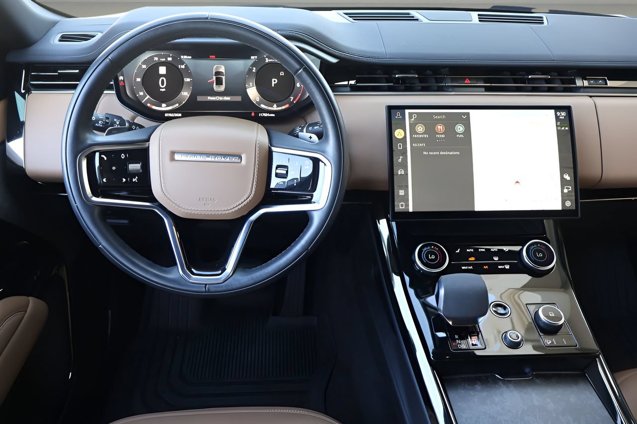 Used 2023 Land Rover Range Rover Sport SE AWD/4WD image 9