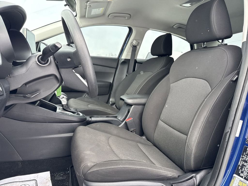 Used 2022 Kia Forte LXS image 13