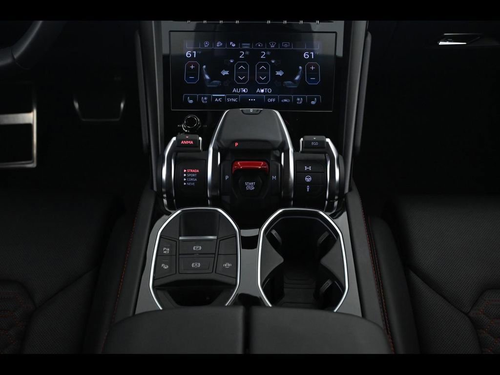 Used 2024 Lamborghini Urus S image 12