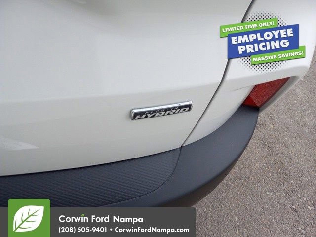 New 2025 Ford Escape SE w/ PHEV Premium Package FWD image 31