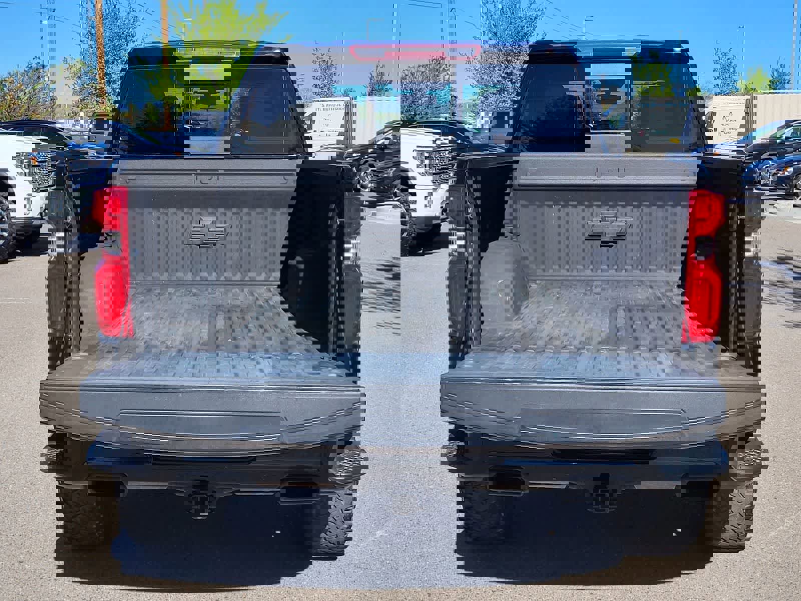 Used 2021 Chevrolet Silverado 1500 LT Trail Boss w/ Convenience Package II image 29