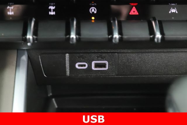 Used 2025 Chevrolet Colorado ZR2 w/ Technology Package image 25