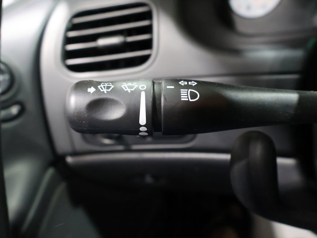 Used 2004 Dodge Intrepid SE image 30