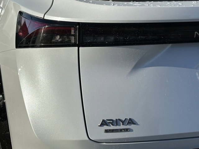 Certified 2023 Nissan Ariya FWD image 13