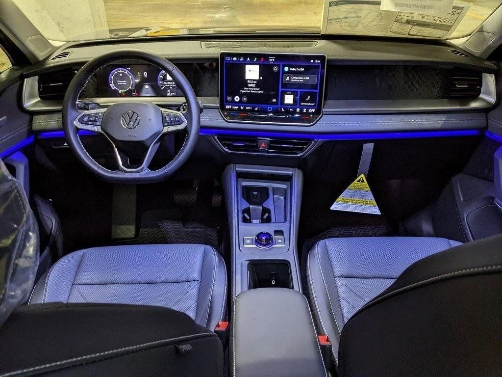 New 2026 Volkswagen Tiguan SE AWD/4WD image 12