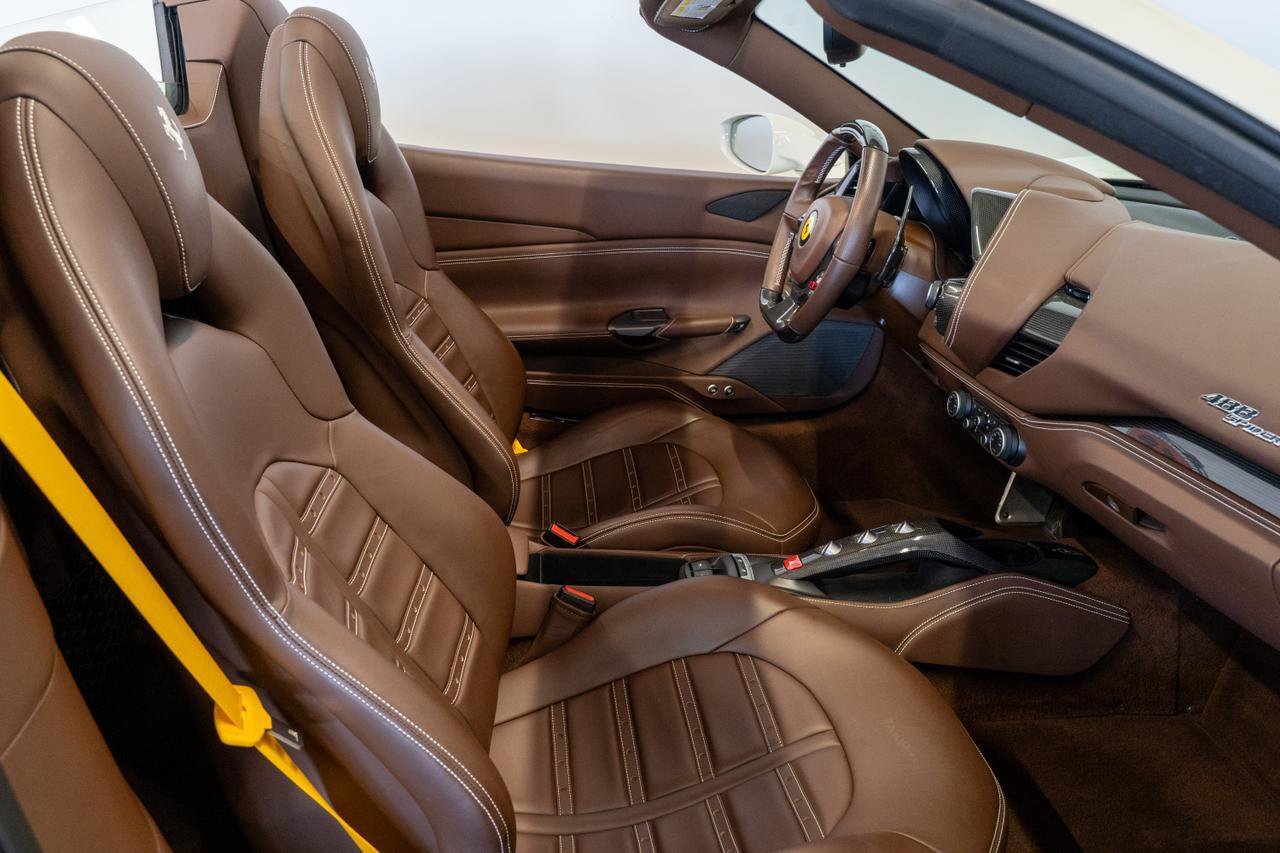 Used 2018 Ferrari 488 Spider RWD image 11