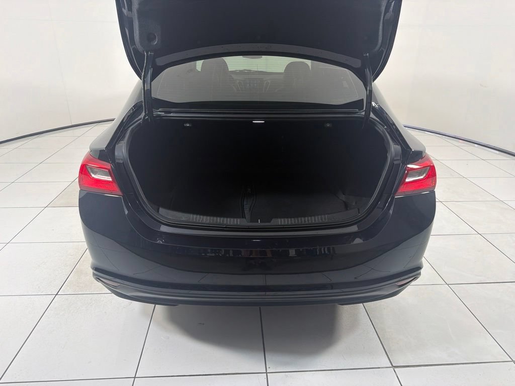 Used 2023 Chevrolet Malibu LS FWD image 27