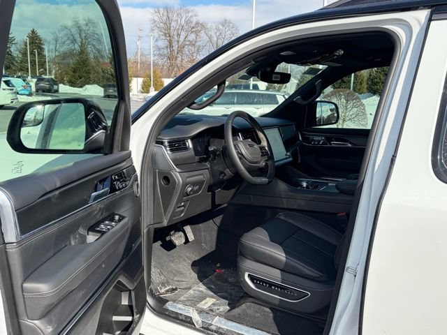 New 2026 Jeep Grand Wagoneer L Summit AWD/4WD image 15