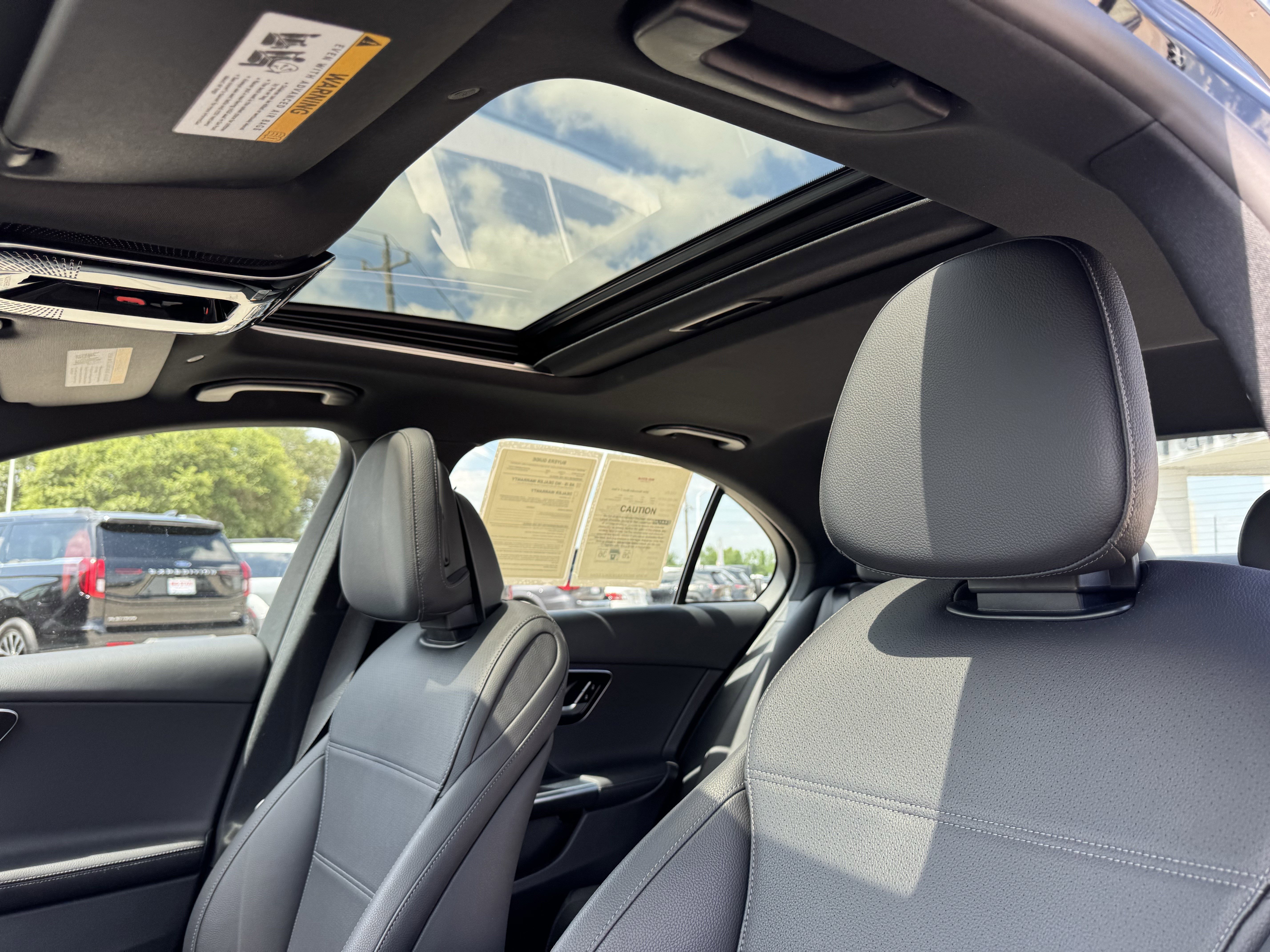 Used 2024 Mercedes-Benz C 300 Sedan image 28