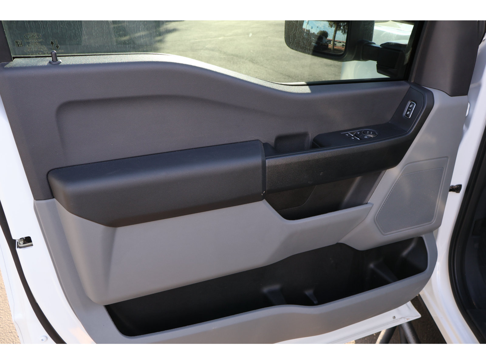 Used 2024 Ford F350 XL w/ XL Chrome Package AWD/4WD image 19