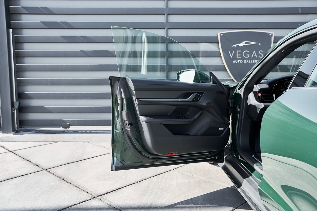 Used 2025 Porsche Taycan Turbo S w/ Premium Package image 30