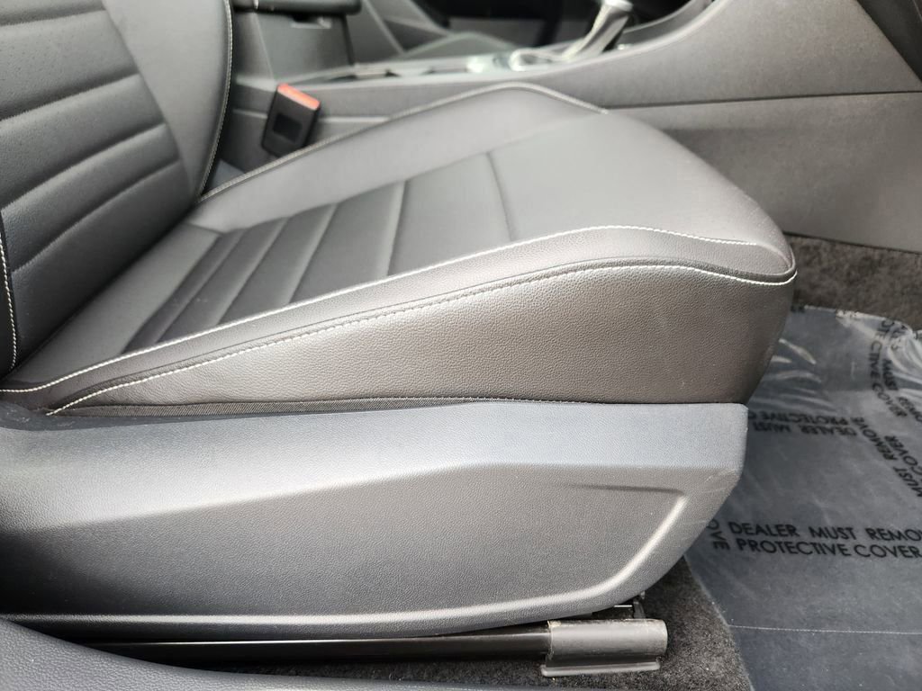 Used 2024 Volkswagen Jetta SE FWD image 21