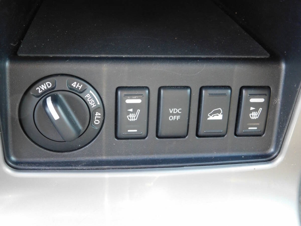 Used 2005 Nissan Pathfinder SE Off-Road w/ (P01) SE Off-Road Premium Pkg AWD/4WD image 15
