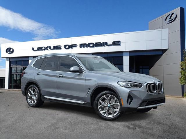 Used 2023 BMW X3 xDrive30i w/ Premium Package image 1