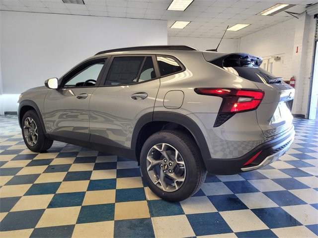 New 2026 Chevrolet Trax LT w/ Driver Confidence Package image 5