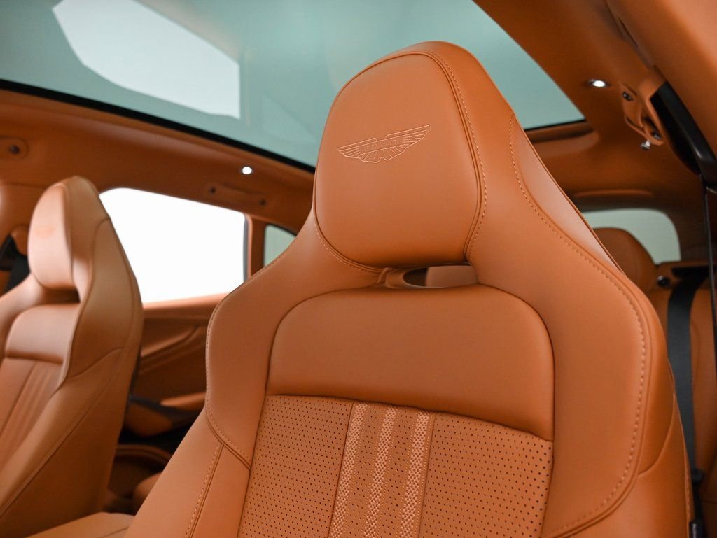 New 2026 Aston Martin DBX 707 image 14