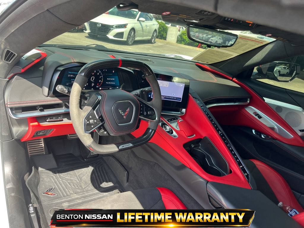 Used 2024 Chevrolet Corvette Z06 RWD image 14