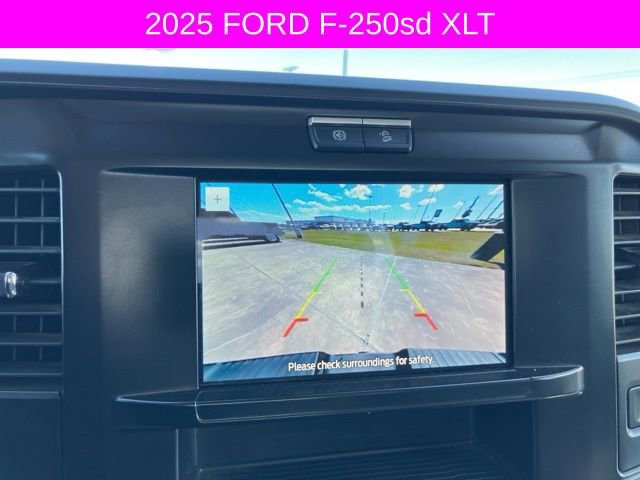 Used 2025 Ford F250 XLT w/ FX4 Off-Road Package image 36