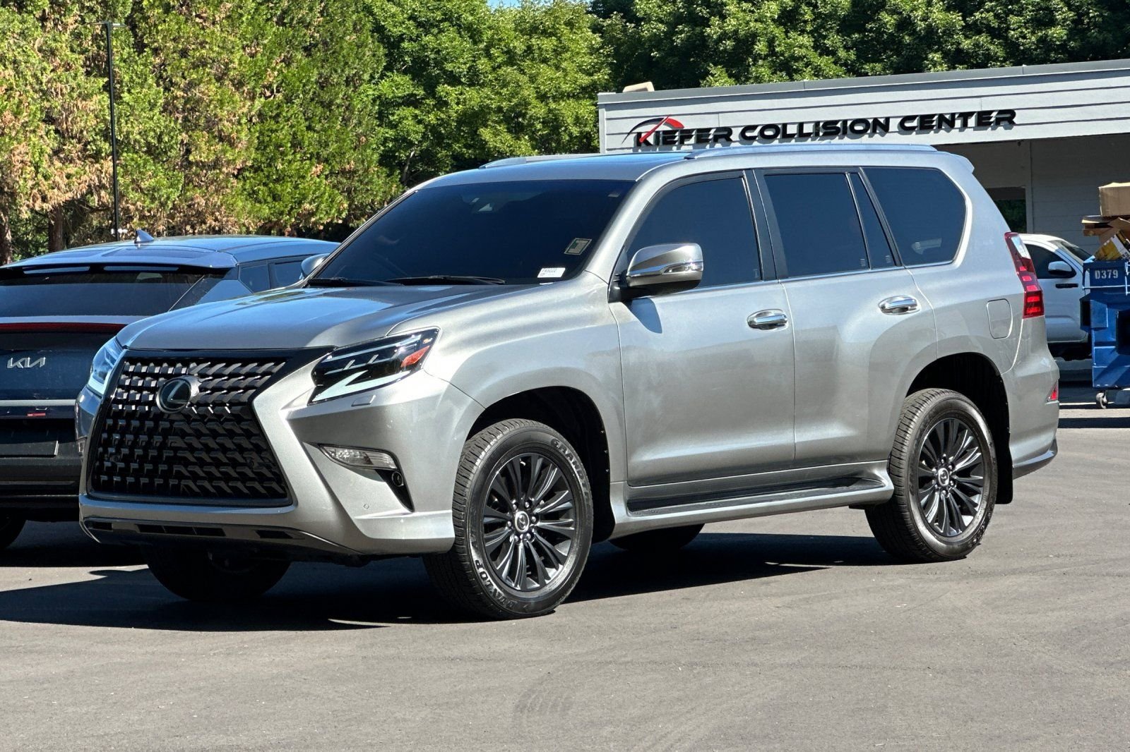 Used 2022 Lexus GX 460 Premium w/ Accessory Package AWD/4WD image 8